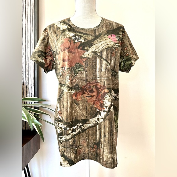 🆕 MOSSY OAK Ladies Break Up Infinity Camo SS Tee NWT - Picture 1 of 7